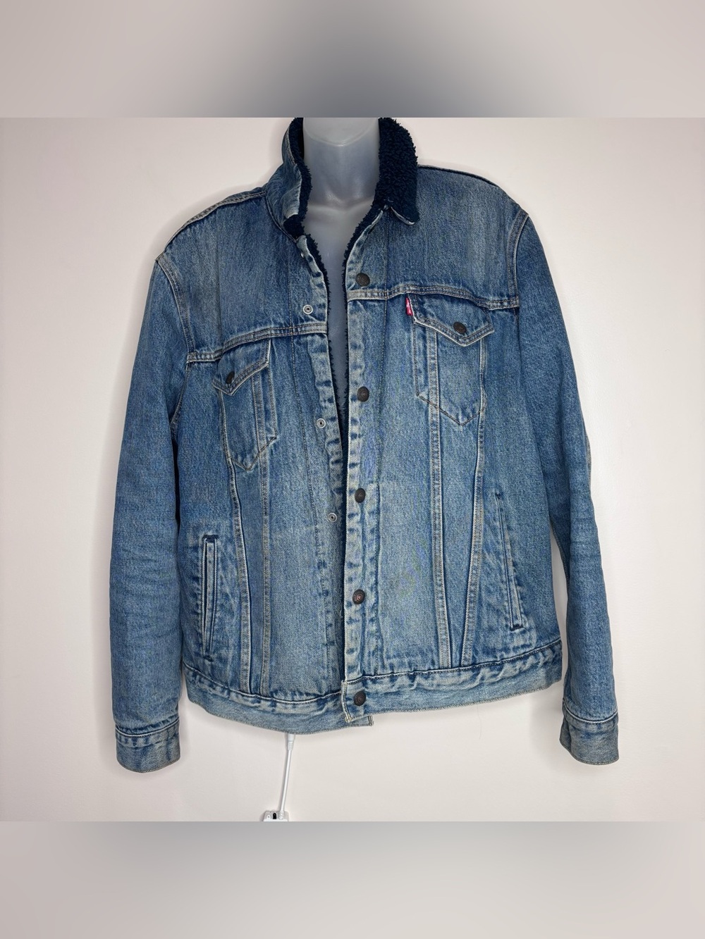 Levi's big E Blue Denim Jacket Black Sherpa Collar men’s size large casual fall